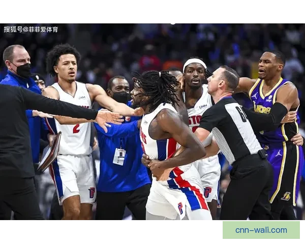 罗森尼尔盛赞帕尔默表现詹姆斯有望赶上下轮联赛球队复出提振士气